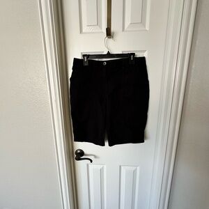 Women’s Chicos Black shorts